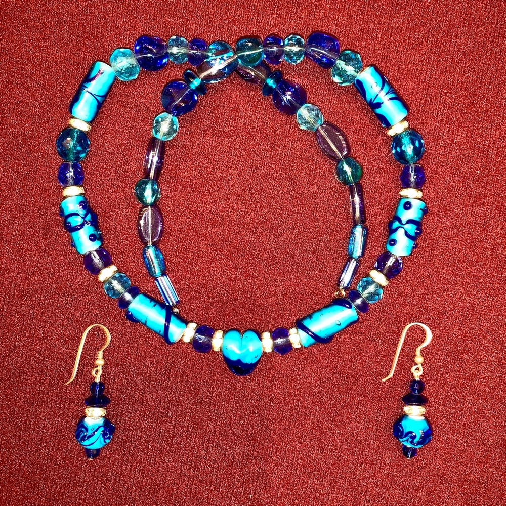 Stunning teal, blue, and sparkling silver choker with  matching earrings.